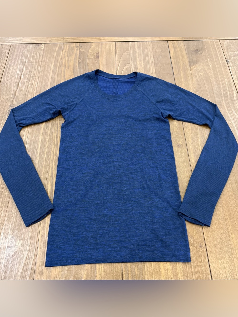 Lululemon Swiftly Tech Long Sleeve Crew
